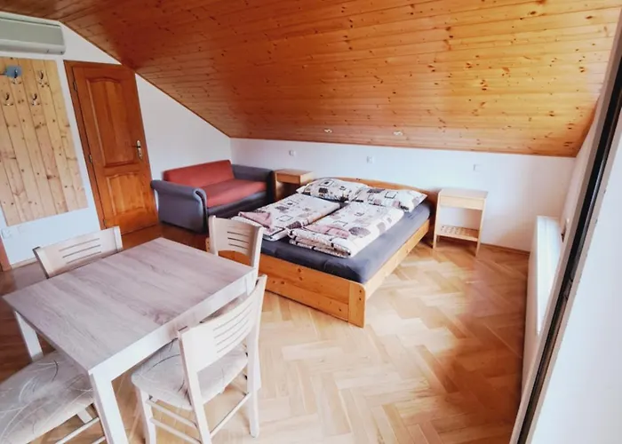 ファームステイ Na Farme Kurdějov